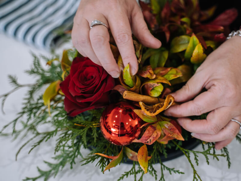 DIY Christmas floral wreath